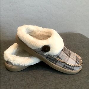 Slippers, women, size 9